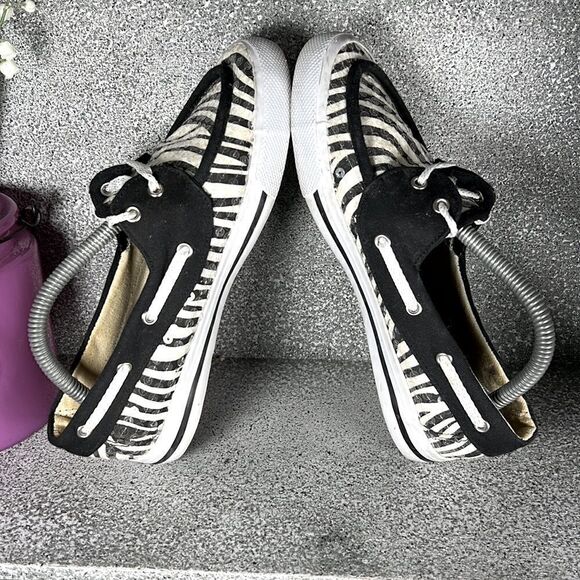 Blue Fin Breeze Zebra Print Sequins Boat Shoes Size 3 - Picture 5 of 7